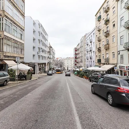 Portucale ! Design With Terrace * Lisbon