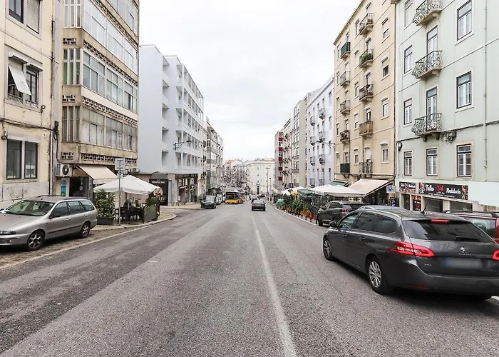 Portucale ! Design With Terrace * Lisboa